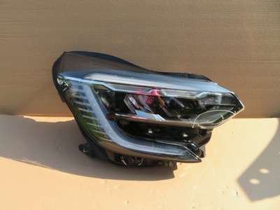 Лампа правая renault captur 2 ii full led pure vision 260104525r фото №1
