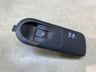 Панель стекло правый перед renault scenic ii 156013740 фото №1