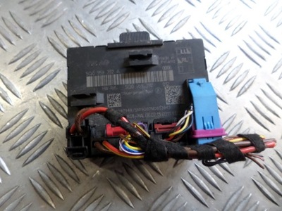 MÓDULO UNIDAD DE CONTROL DE PUERTA AUDI A3 8V 5Q0959392A  