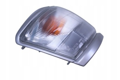 Поворотник правый перед toyota hilux фото №1