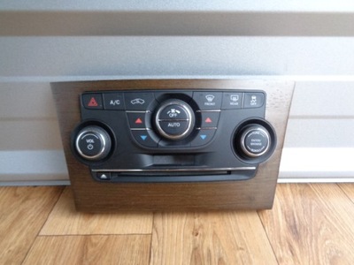 Lancia thema панель керування молдинг фото №1