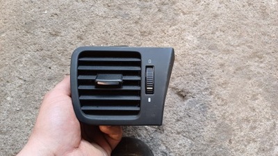 Subaru legacy iv решітка обдув права передня фото №1