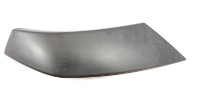 Peugeot 5008 i заглушка жабо права 96862024xt фото №1