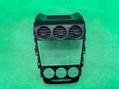 Решітка ґрати обдув середній рамка радіо mazda cx-7 lift 06-12 фото №1