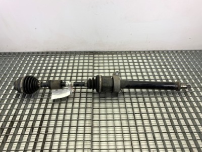 Приводной вал правый перед bmw f39 8681524 1.5 140km шарнир фото №1