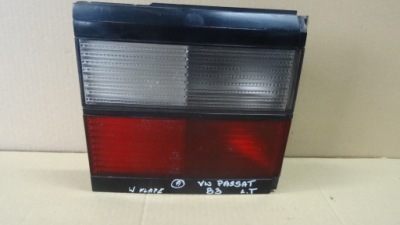 Passat b3 лампа лівий задній w кришка 333945107 фото №1