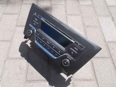 Renault kadjar 2016 середина панель / радіопрогравач cd/dvd/gps фото №1