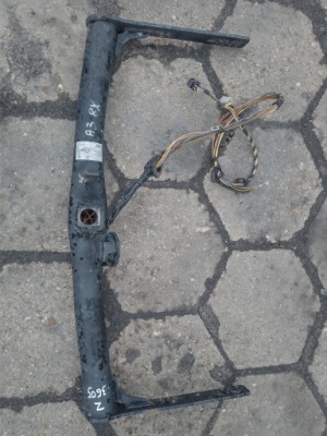 Hak буксировочный audi a1 8x0800491 фото №1