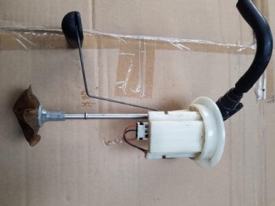 Forester 3 iii 2.0 дизель датчик уровня топлива фото №1