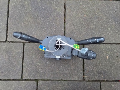 Peugeot citroen переключатель комбинированный 96477520xt фото №1