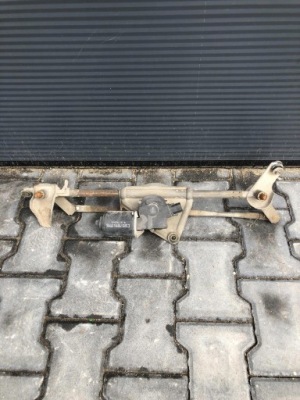 Toyota rav4 ii механизм дворник 05110-42130 фото №1