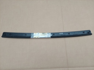 Audi a3 8y0 прокладка капот 8y0823126 фото №1