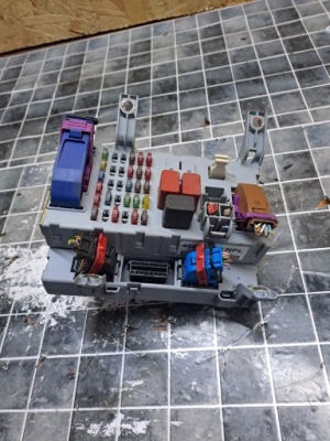 Коробка запобіжників fiat albea 1.6 b фото №1