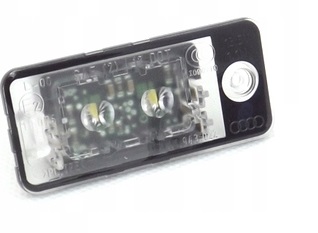 Оригінальна лампа led номерного знака реєстраційний права оригінальний номер audi фото №1