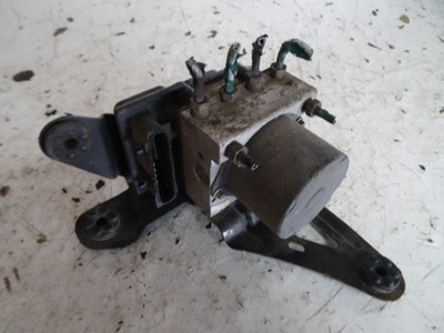 Насос abs renault megane 8200038695 фото №1