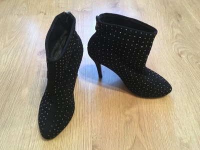 Buty / Damskie / Rozmiar 38 / Z dżetami NA OBCASIE