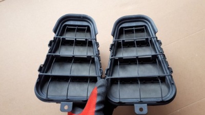 A6 c7 4g решітка вентиляційна повітря задня sedan фото №1