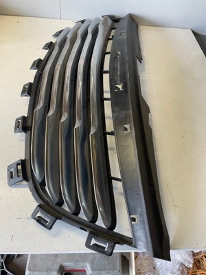 Решётка радиатора решётка радиатора chrysler grand voyager 2016 lift фото №1