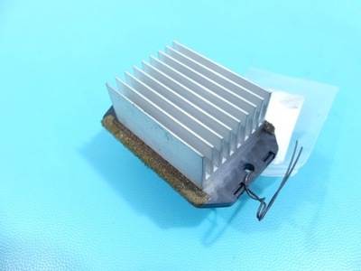 Резистор резистор honda civic vii 077800-0682 фото №1