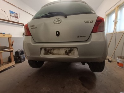 Oś балка задняя задняя toyota yaris ii фото №1