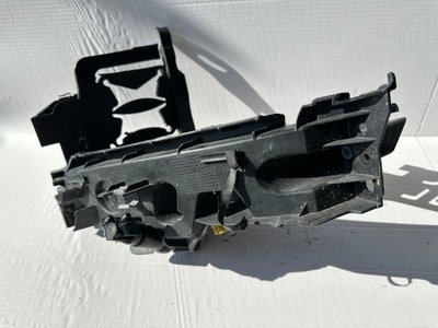 Q5 8r направляющая корзина pod фара левый перед 8r0805607b фото №1