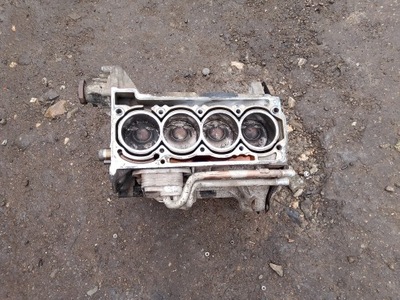 Блок двигуна kompletny 1.6 fsi blf фото №1