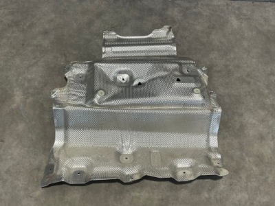 Bmw m2 g87 накладка тепловая 8082082 фото №1