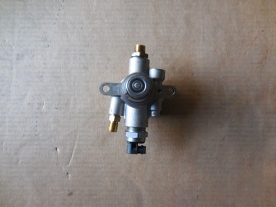 VW AUDI 3.0 TFSI PUMP FUEL 06M127026H  