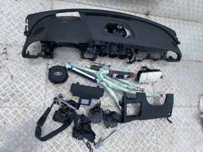 Kia stinger gt lift панель приладів приладова консоль oryg фото №1