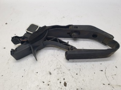 Потенциометр педаль газа mercedes w203 a2033000104 фото №1