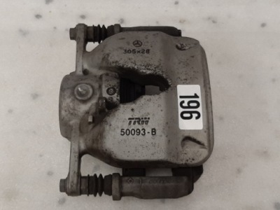 Суппорт mercedes w205 перед правый 305x28 фото №1