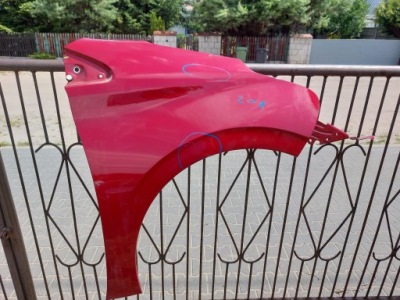 Крила правий перед передній peugeot 208 i фото №1