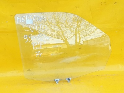 Скло двері правий перед mercedes vito w638 95-02r фото №1