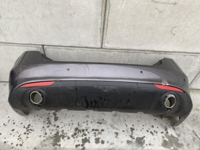 Giulia бампер задня pdc фото №1