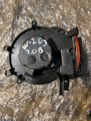 Mercedes w203 2.0 компрессор воздуходувка обдув фото №1