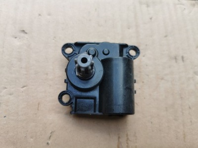 Kia ceed ii моторчик крышка отопителя фото №1