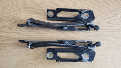 Комплект петлі задній кришки opel astra h l48 24466285 2009 фото №1