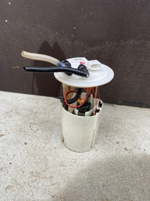 Насос паливна 172021036r renault trafic iii фото №1