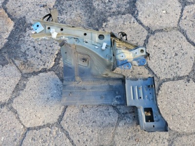 Toyota auris ii 13-17 подкрылок панель фары левый фото №1