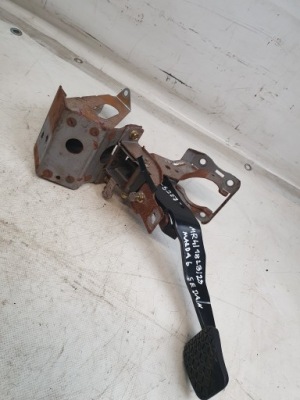 Педаль тормоза mazda 6 i gg 02-05r. фото №1