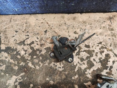 Suzuki swift mk6 замок капот перед europa фото №1