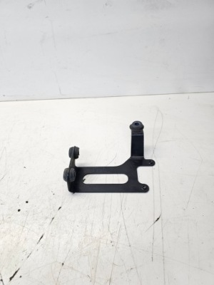 Кронштейн насоса wody audi q5 8r 8r0261153a фото №1