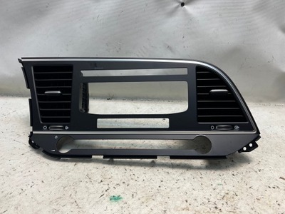 Hyundai elantra vi 16- рамка радио решётка обдув фото №1