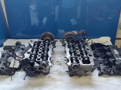 Головка discovery iii 2.7 td ,4r8q-6c064 4r8q-6090 фото №1