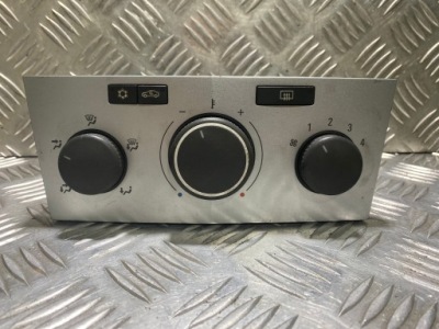 Opel astra iii панель кондиціонера 13201299 фото №1