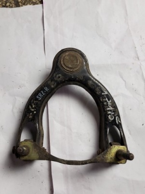 Кронштейн рычаг правый перед honda civic v фото №1