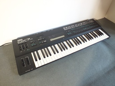 YAMAHA DX-7 IID SŁYNNY SYNTEZATOR