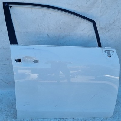 Дверь toyota verso 09-18 правый перед фото №1