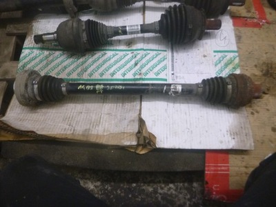 Audi a4 b8 2.0 tfsi привідний вал права задня фото №1