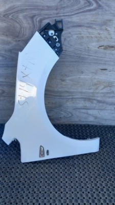 Opel astra j крила перед правий z40r фото №1